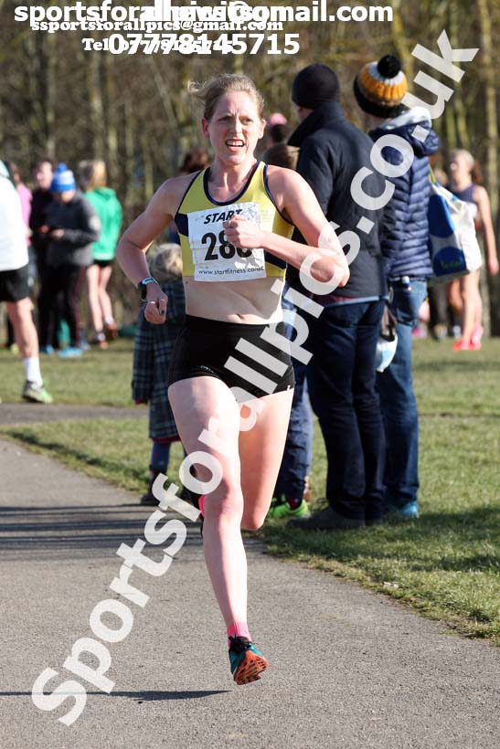 Senior women and vets women and men, 2018 Royal Signals NECAA Road Relays, Hetton. Photo: David T. Hewitson/Sports for All Pics
